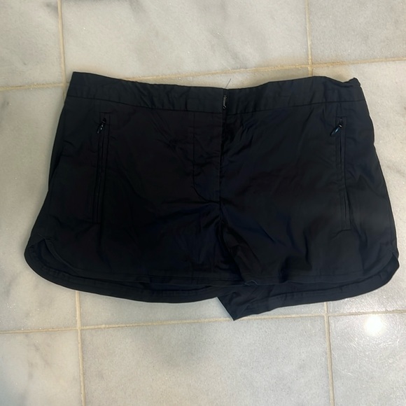 Black Tibi shorts size 0 - Picture 1 of 3